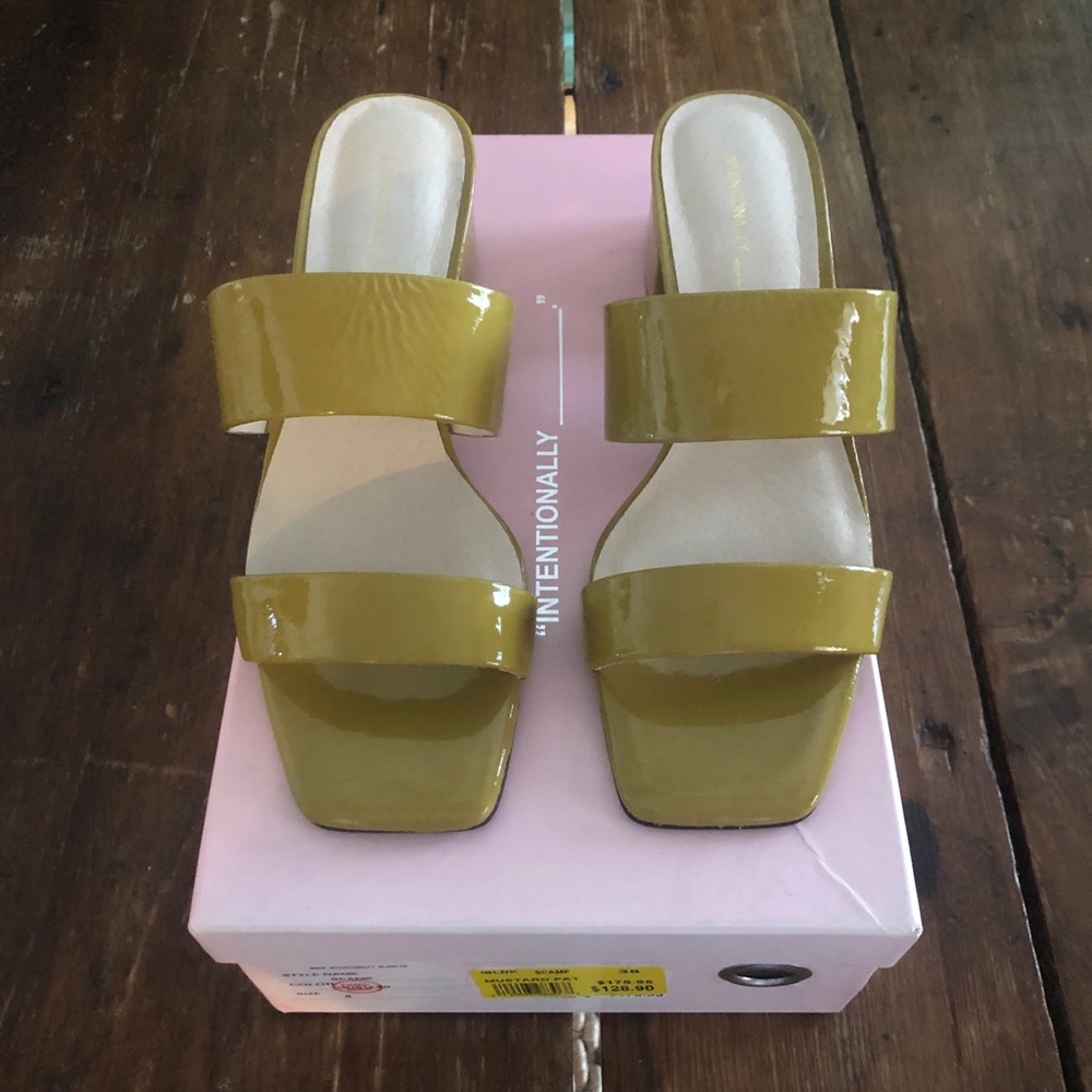 intentionally blank mules